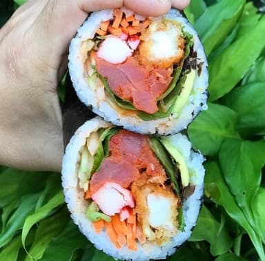 WAVE Sushi Burrito