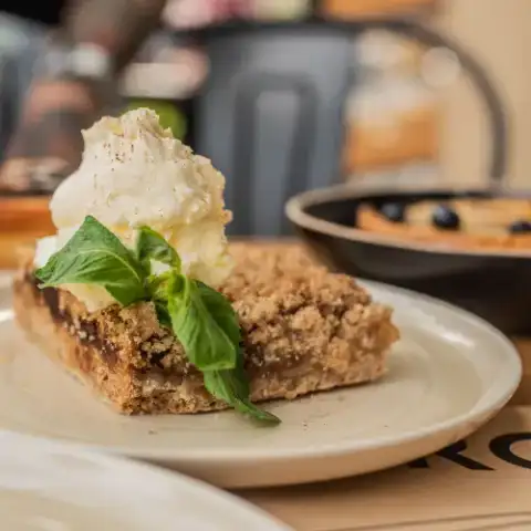 Apple Crumble con Crema