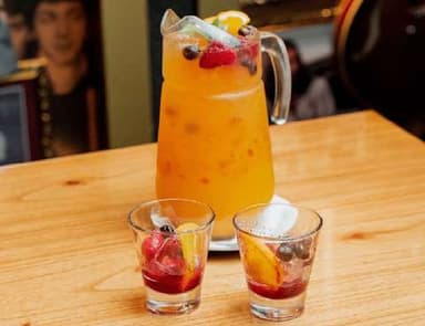 Agua de Maracuyá y Lima